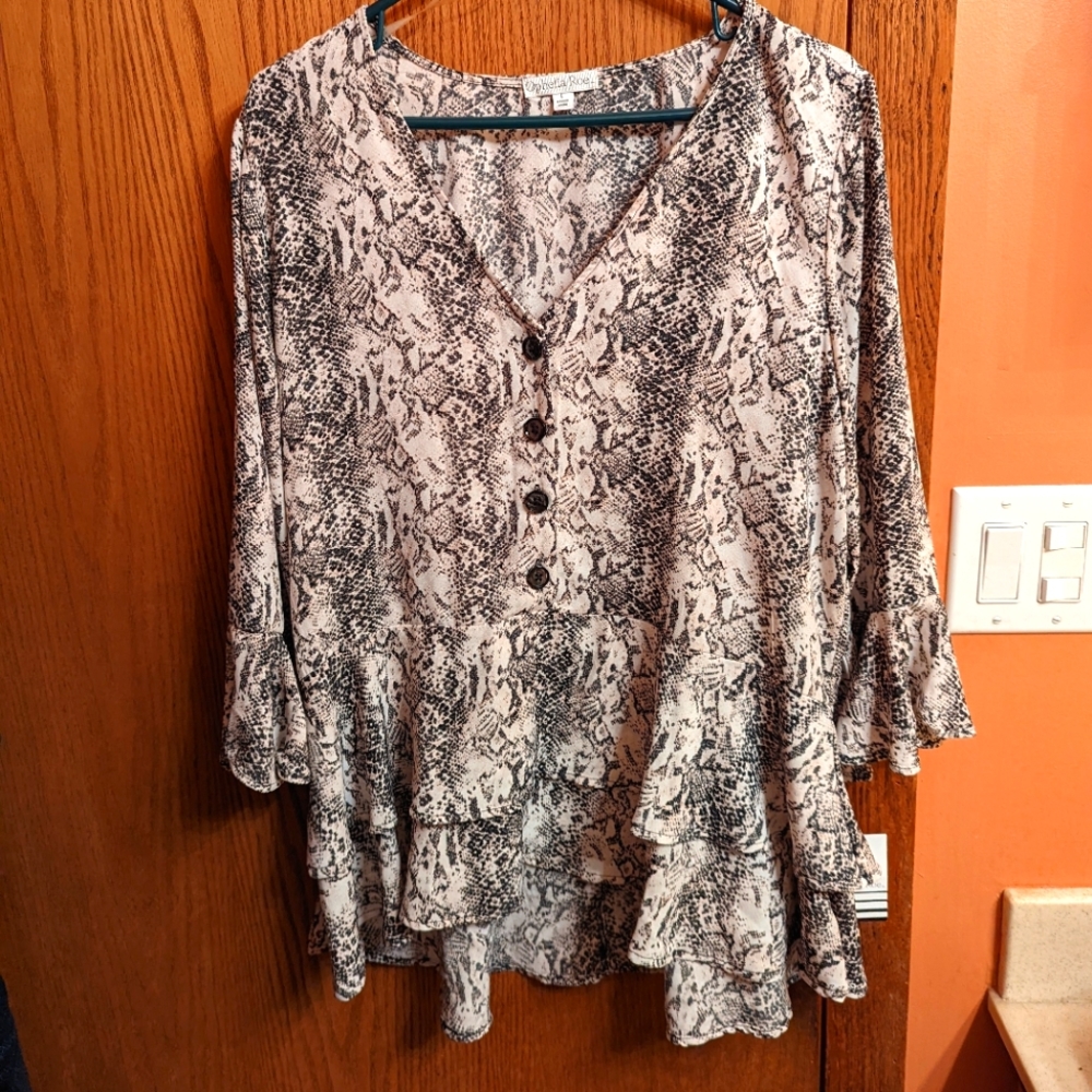 NWT Ophelia Snakeskin Print Blouse